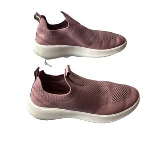 UGG Women's Pink/Rose Colored Koolaburra SIze 7 Yosha Knit Slip-on Sneakers